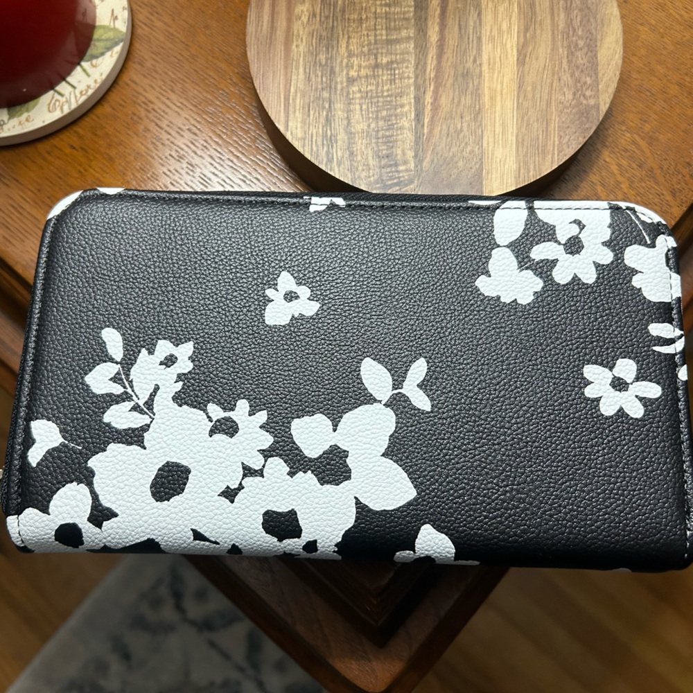 Thirty one all about the Benjamin’s wallet